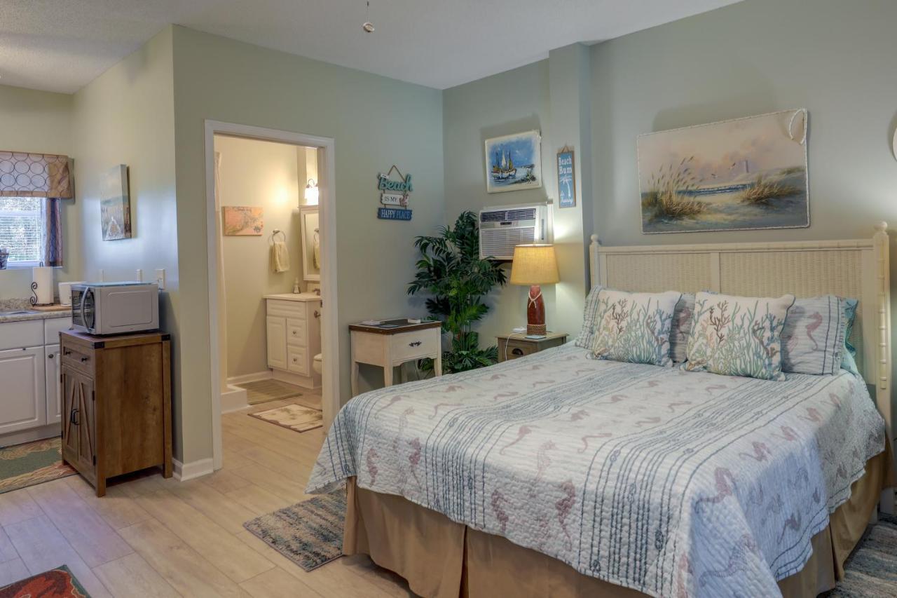 Sneads Ferry Vacation Rental Studio With Water Views Екстер'єр фото