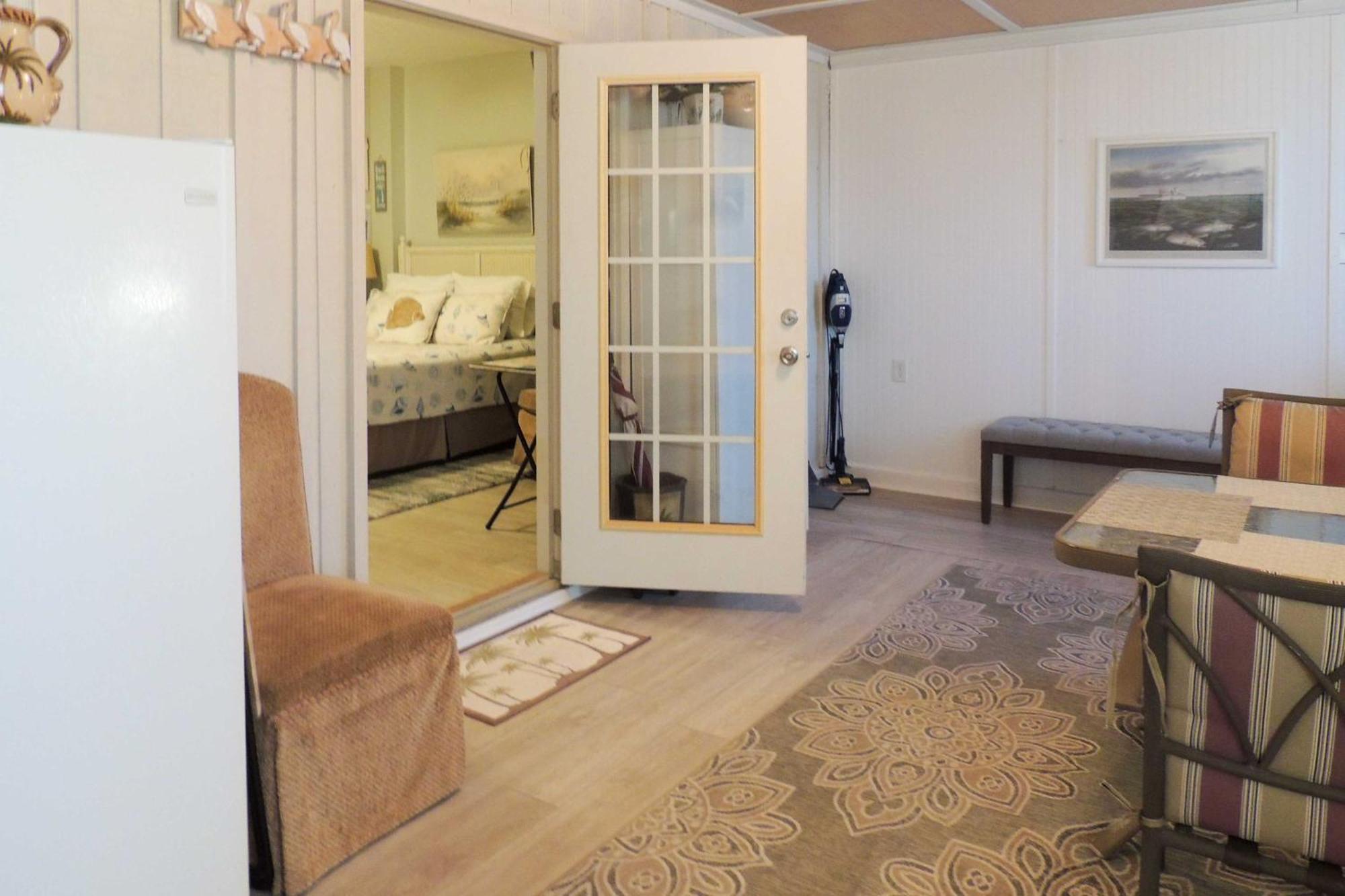 Sneads Ferry Vacation Rental Studio With Water Views Екстер'єр фото